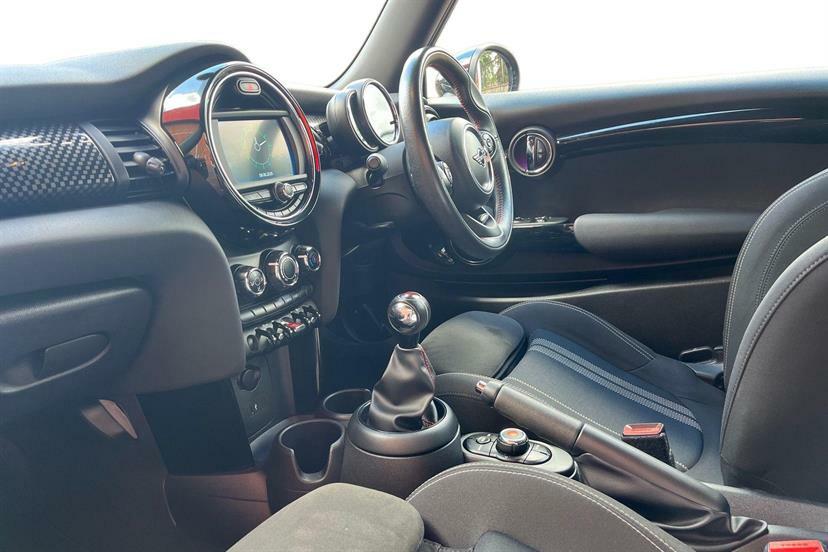 Mini Hatch 2.0 Cooper S Sport II Black #2