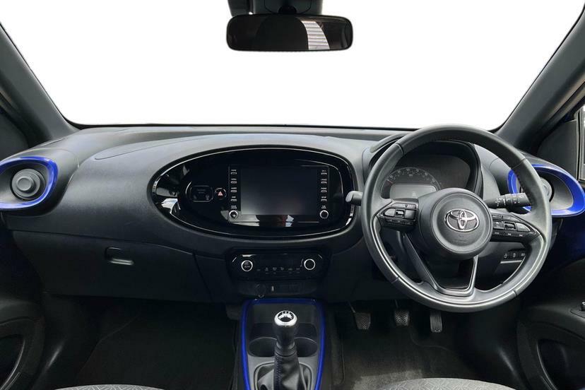Toyota Aygo X 1.0 Vvt-i Edge Black #6