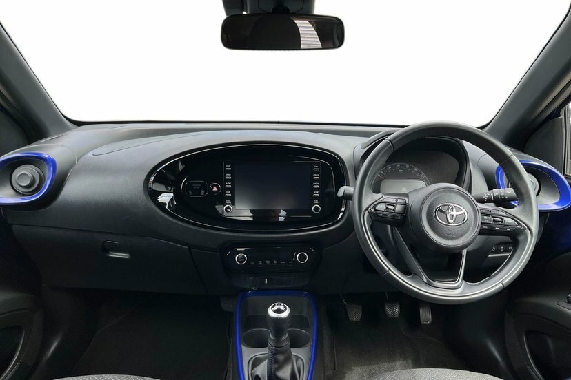 Toyota Aygo X 1.0 Vvt-i Edge Hatchback 72 Ps DE72VUF Black #6