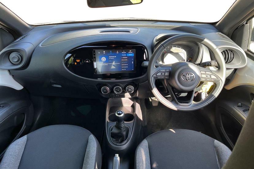 Toyota Aygo X 1.0 Vvt-i Pure White #6