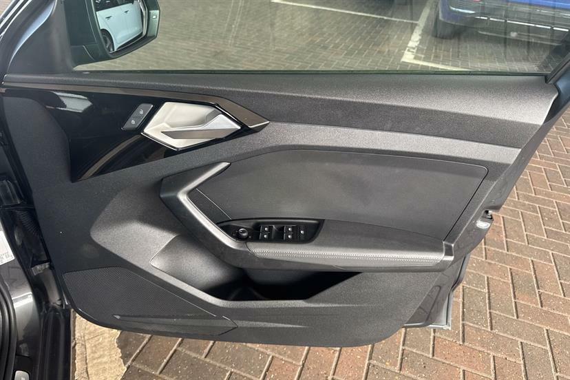 Audi A1 Sportback Tfsi Sport Nav White #21