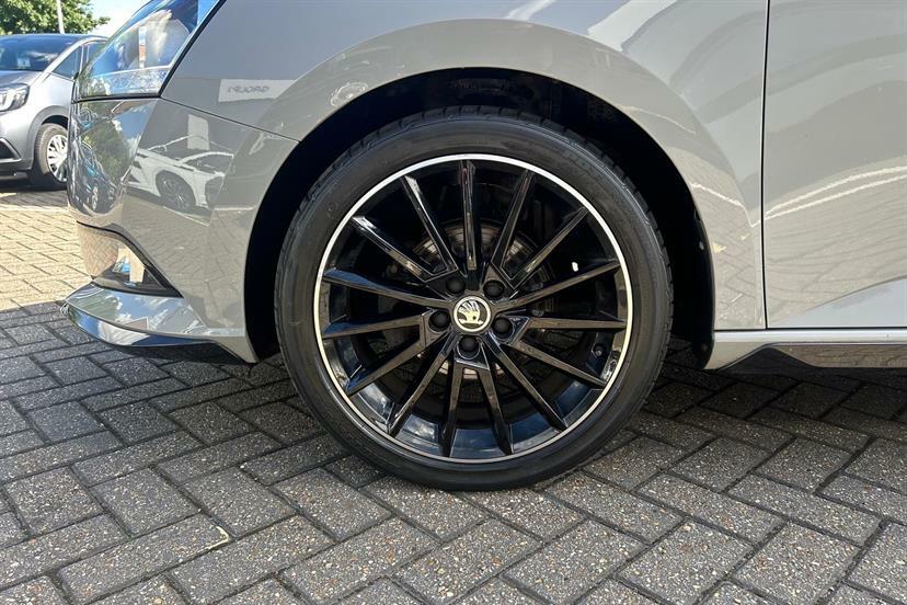 Skoda Fabia 1.0 Mpi 60Ps Se 5-Dr Hatchback Silver #12