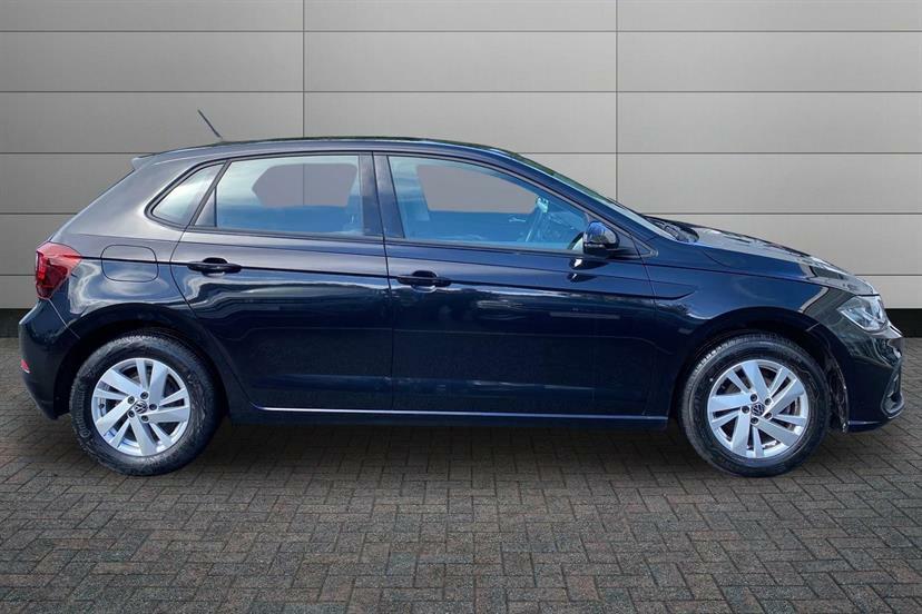 Volkswagen Polo 1.0 Tsi Life Black #4