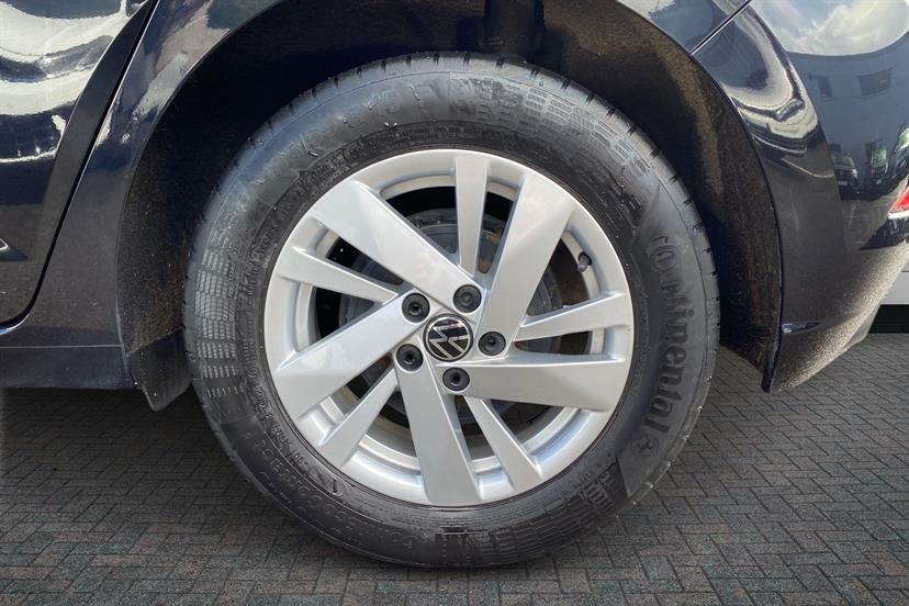 Volkswagen Polo 1.0 Tsi Life Black #5