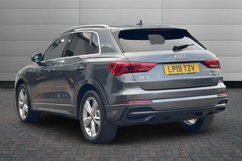 Audi Q3 35 Tfsi S Line Grey #3