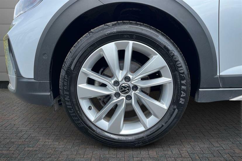 Volkswagen Taigo 1.0 Tsi Match Silver #4