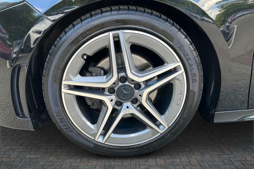 Mercedes-Benz A Class A200d Amg Line Premium Black #4