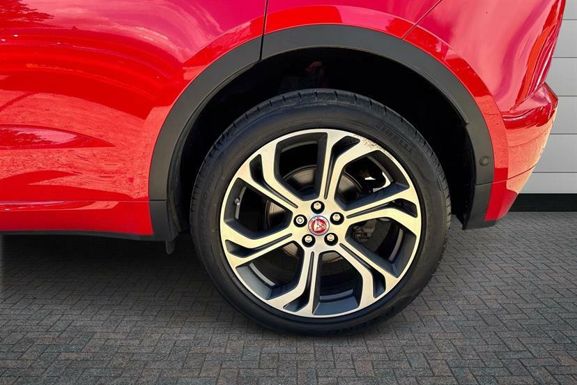 Jaguar E-Pace 2.0 300 Se Red #5