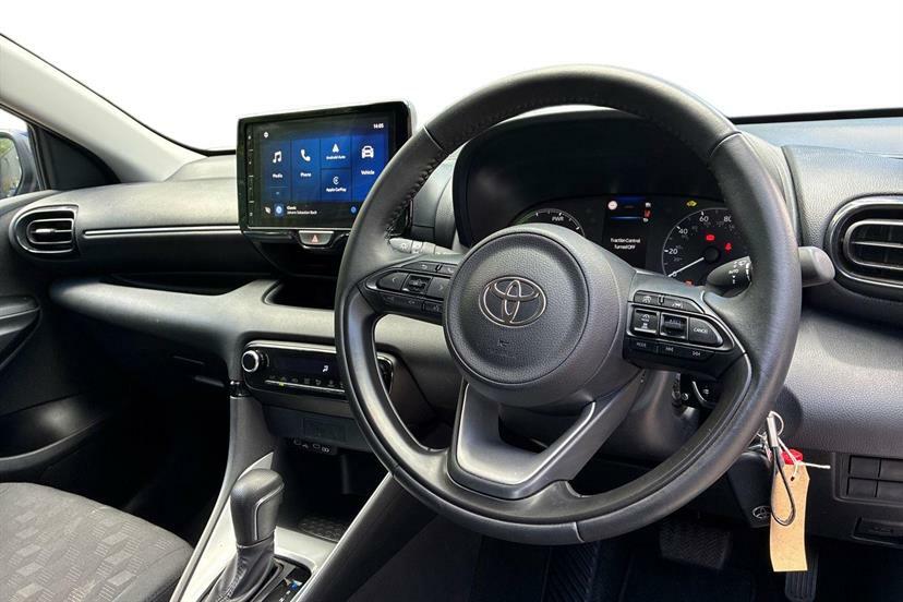 Toyota Yaris 1.5 Hybrid Icon Cvt Blue #6