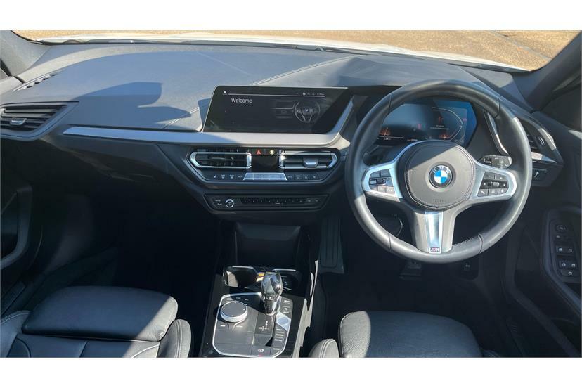 BMW 1 Series 118I 136 M Sport Step White #4