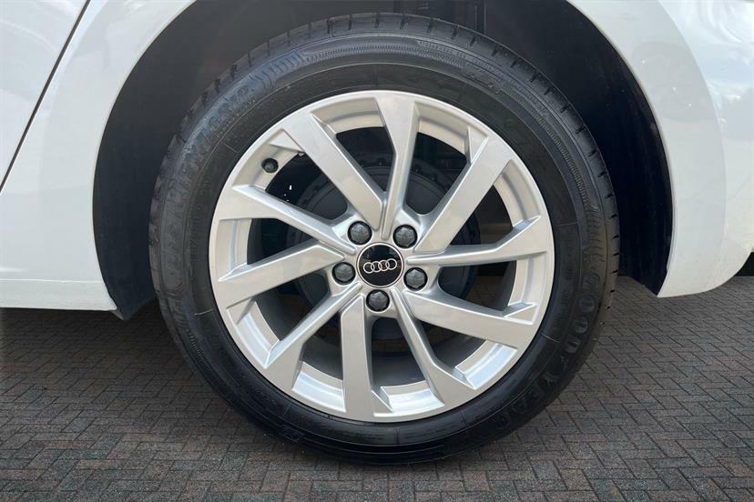 Audi A1 25 Tfsi Sport White #5