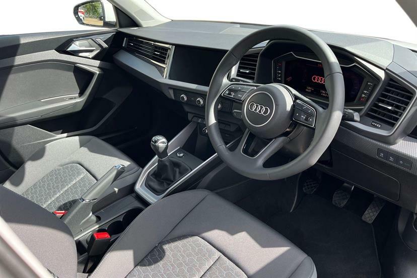 Audi A1 25 Tfsi Sport White #6