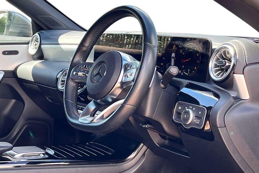 Mercedes-Benz CLA Class 200 Amg Line Premium Tip Grey #5