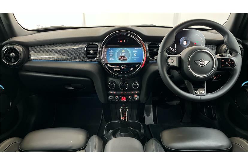 Mini Hatch 1.5 Cooper Exclusive Black #4