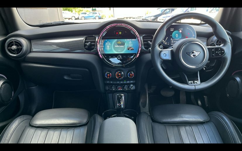Mini Hatch 5-Door Hatch Cooper S Exclusive GY23MWU Red #4