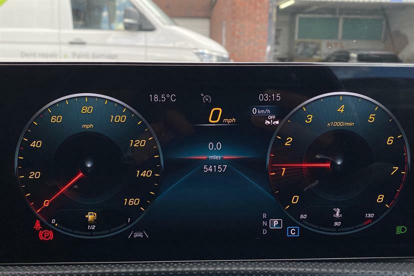 Mercedes-Benz CLA Class 180 Amg Line Premium Tip Blue #6