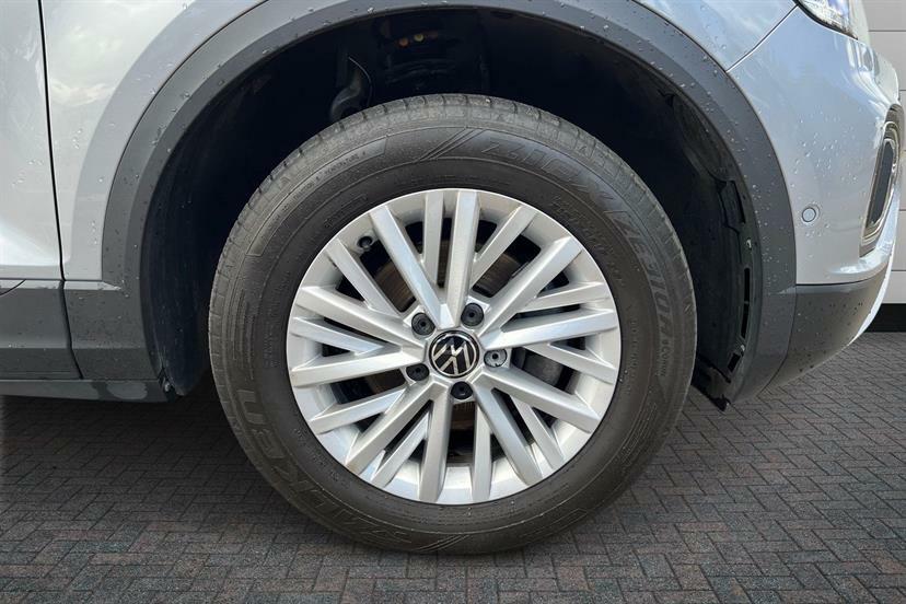 Volkswagen T-Roc 1.5 Tsi Life Dsg Silver #5