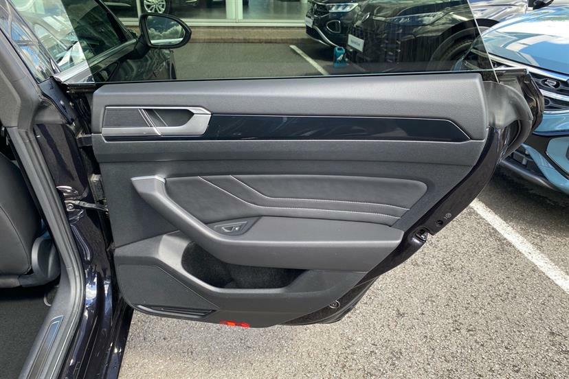 Volkswagen Arteon 2L R-line Black #32