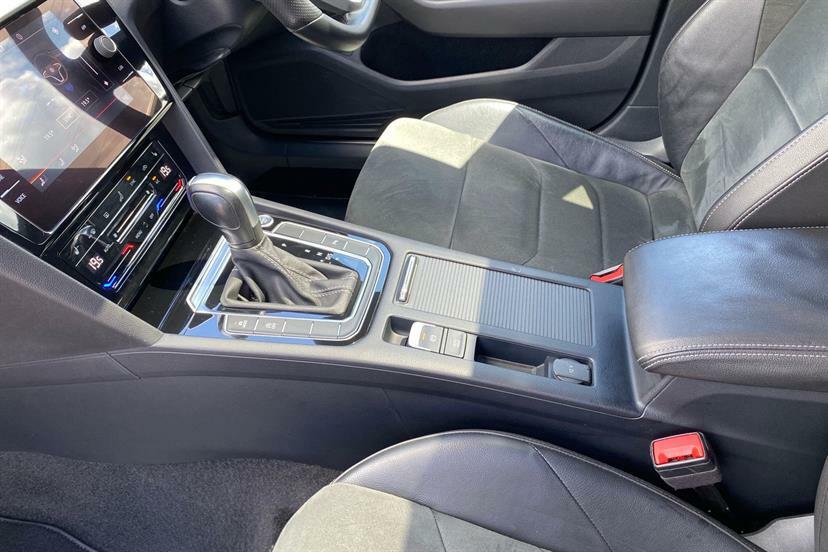 Volkswagen Arteon 2L R-line Black #47