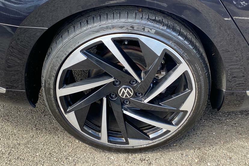 Volkswagen Arteon 2L R-line Black #31