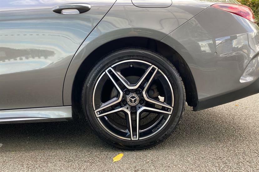Mercedes-Benz CLA Class 200 Amg Line Premium Tip Grey #4