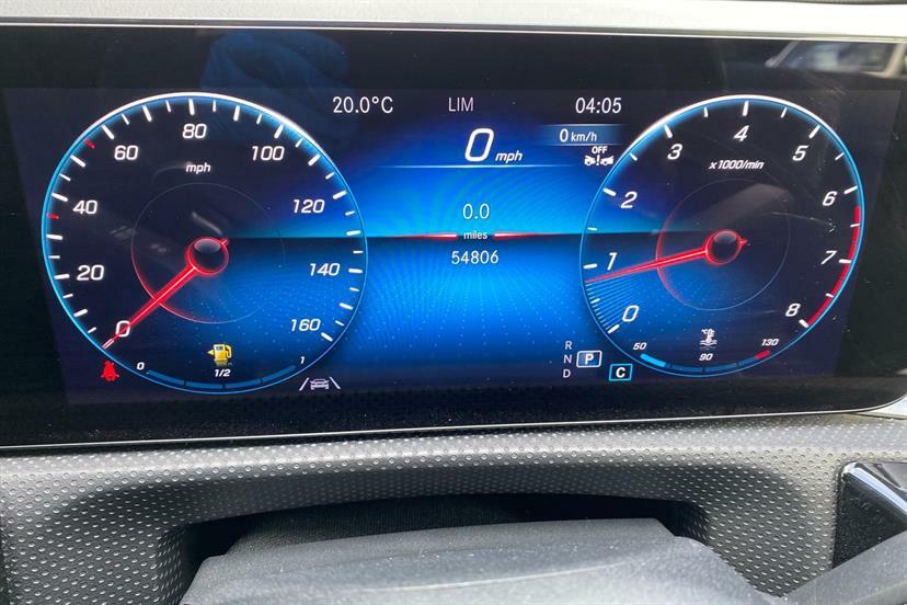 Mercedes-Benz CLA Class 200 Amg Line Premium Tip Grey #6