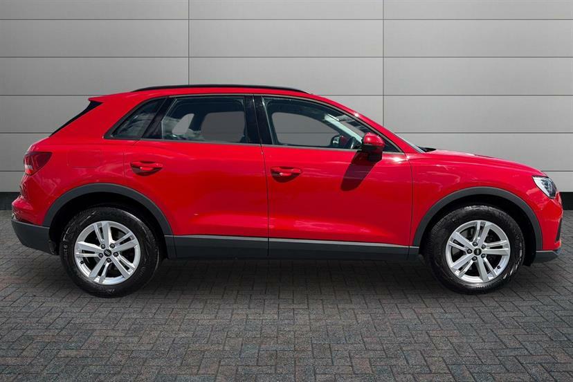 Audi Q3 35 Tdi Technik S Tronic Red #4