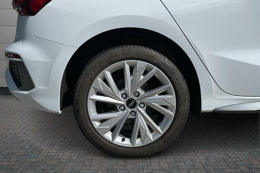 Audi A3 40 Tfsi E S Line S Tronic White #5
