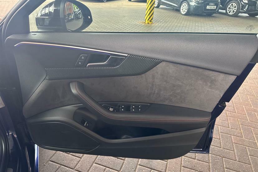 Audi A4 Saloon 2.0 Tfsi Se Euro 6 Ss 201717 Blue #25