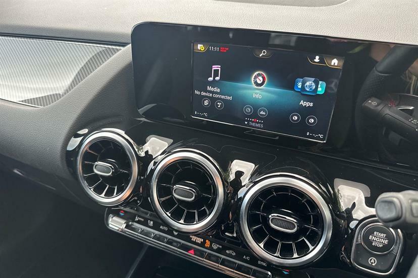 Mercedes-Benz GLA Class Gla 200 Amg Line Executive Grey #18