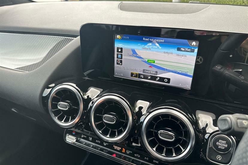 Mercedes-Benz GLA Class Gla 200 Amg Line Executive Grey #16