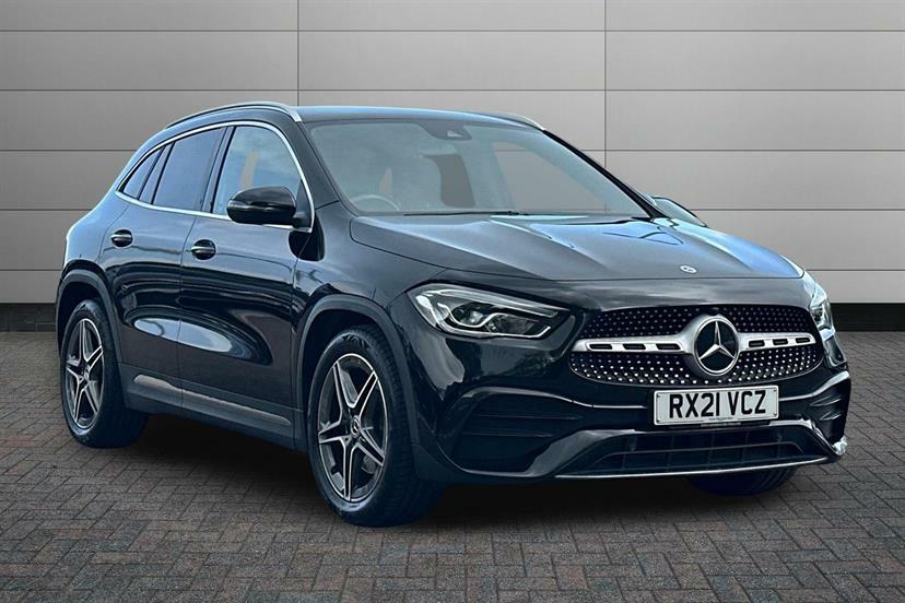 Mercedes-Benz GLA Class 180 Amg Line Black
