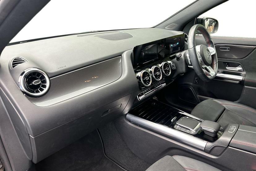 Mercedes-Benz GLA Class Gla 200 Amg Line Executive Grey #9