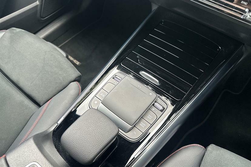 Mercedes-Benz GLA Class Gla 200 Amg Line Executive Grey #8
