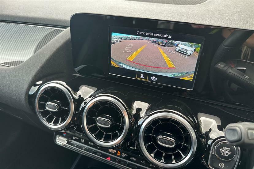 Mercedes-Benz GLA Class Gla 200 Amg Line Executive Grey #23