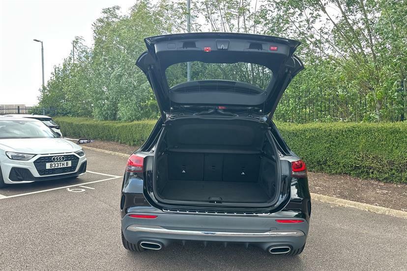 Mercedes-Benz GLA Class Gla 200 Amg Line Executive Grey #28