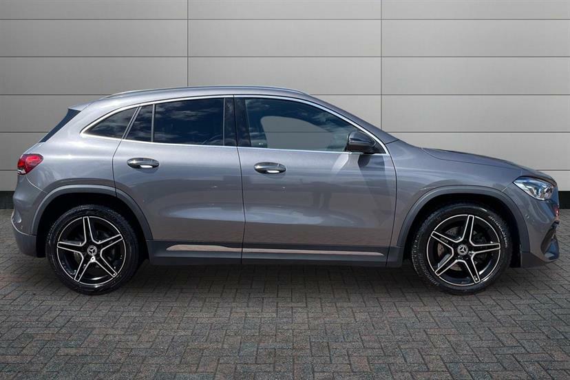 Mercedes-Benz GLA Class 200 Amg Line Premium Grey #3