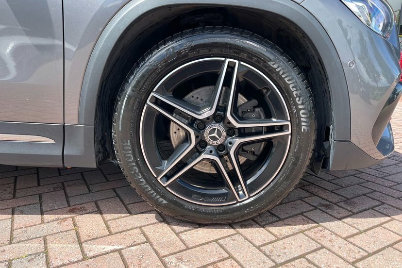 Mercedes-Benz GLA Class Gla200 Amg Line Premium KN23WVU Grey #4