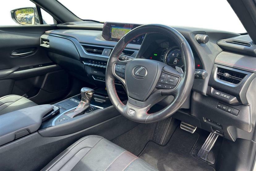 Lexus UX 250H E4 2.0 F-sport Cvt Takumi Pack White #6