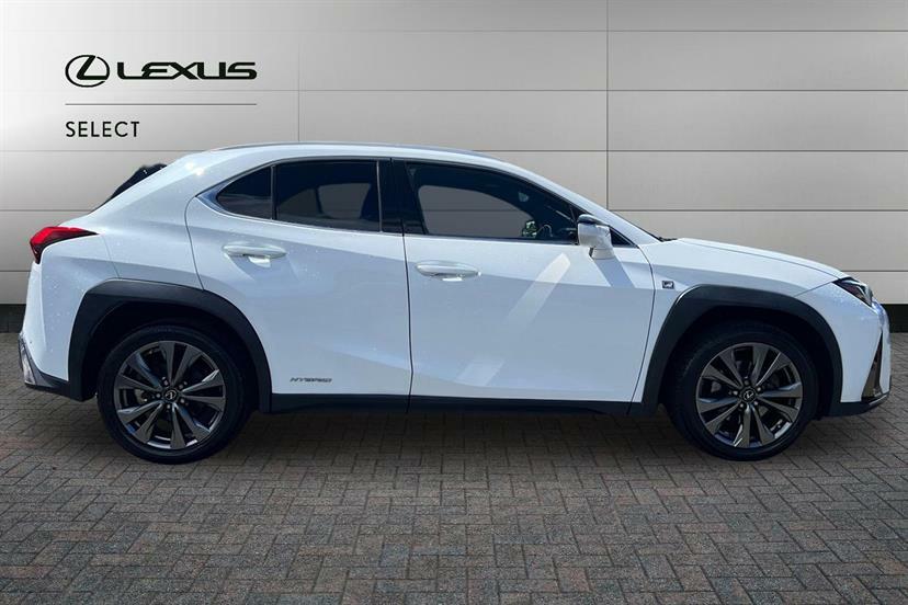 Lexus UX 250H E4 2.0 F-sport Cvt Takumi Pack White #4