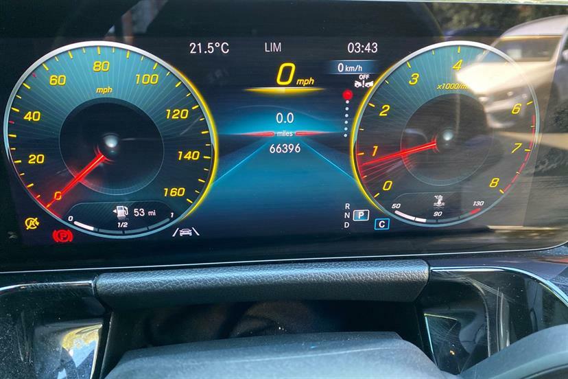 Mercedes-Benz GLA Class 200 Amg Line Premium Grey #5