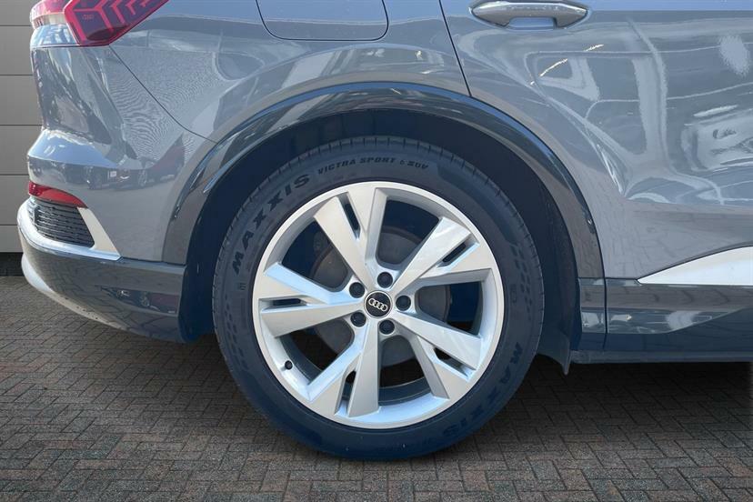 Audi Q4 E Tron 150Kw 40 82Kwh S Line Cstech Pack Grey #3