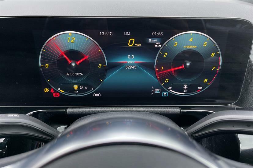 Mercedes-Benz GLA Class 200 Amg Line Premium Grey #6