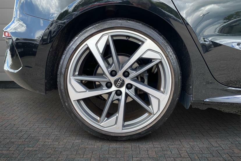 Audi A3 35 Tfsi Edition 1 S Tronic Black #4