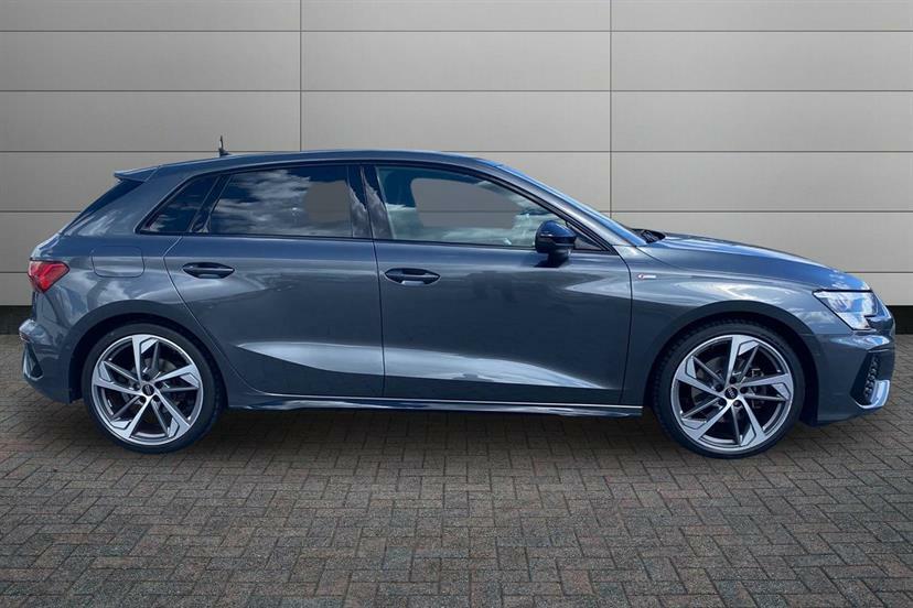 Audi A3 35 Tfsi Edition 1 S Tronic Comfortsound Grey #4