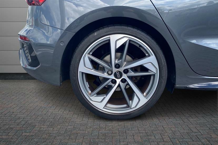 Audi A3 35 Tfsi Edition 1 S Tronic Comfortsound Grey #5