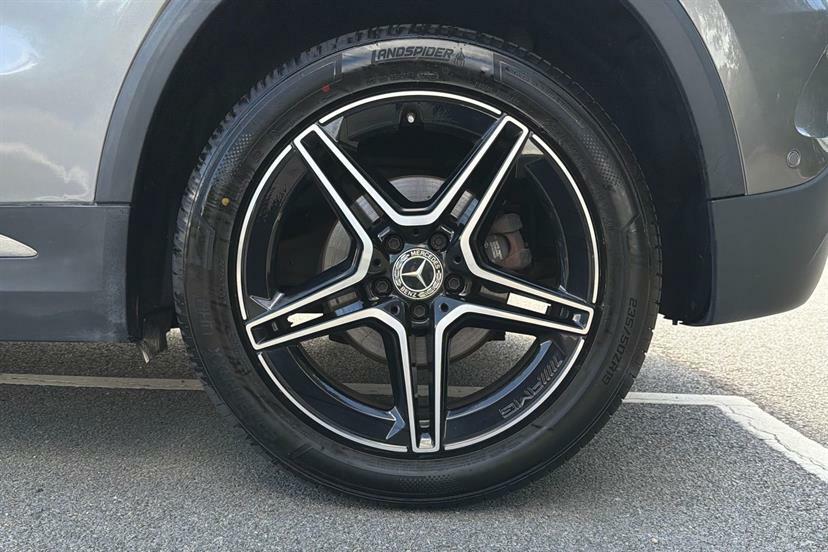 Mercedes-Benz GLA Class 200 Amg Line Premium Grey #3