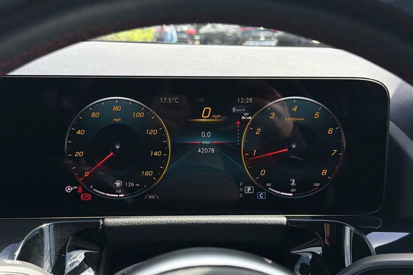 Mercedes-Benz GLA Class 200 Amg Line Premium Grey #5
