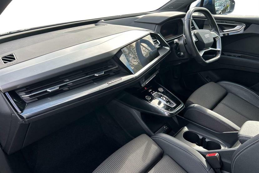 Audi Q4 E Tron 150Kw 40 82Kwh S Line Cstech Pack Blue #2