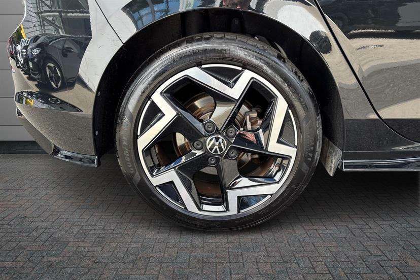 Volkswagen Golf 1.5 Etsi 150 R-line Dsg GL25JFN Black #5